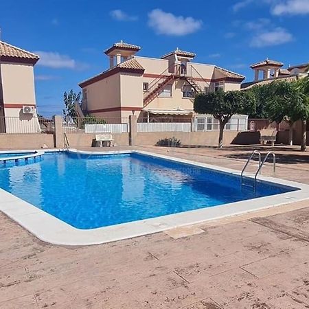 Agreable Appartement Avec Piscine Commune 圣佩德罗－德尔皮纳塔尔 外观 照片
