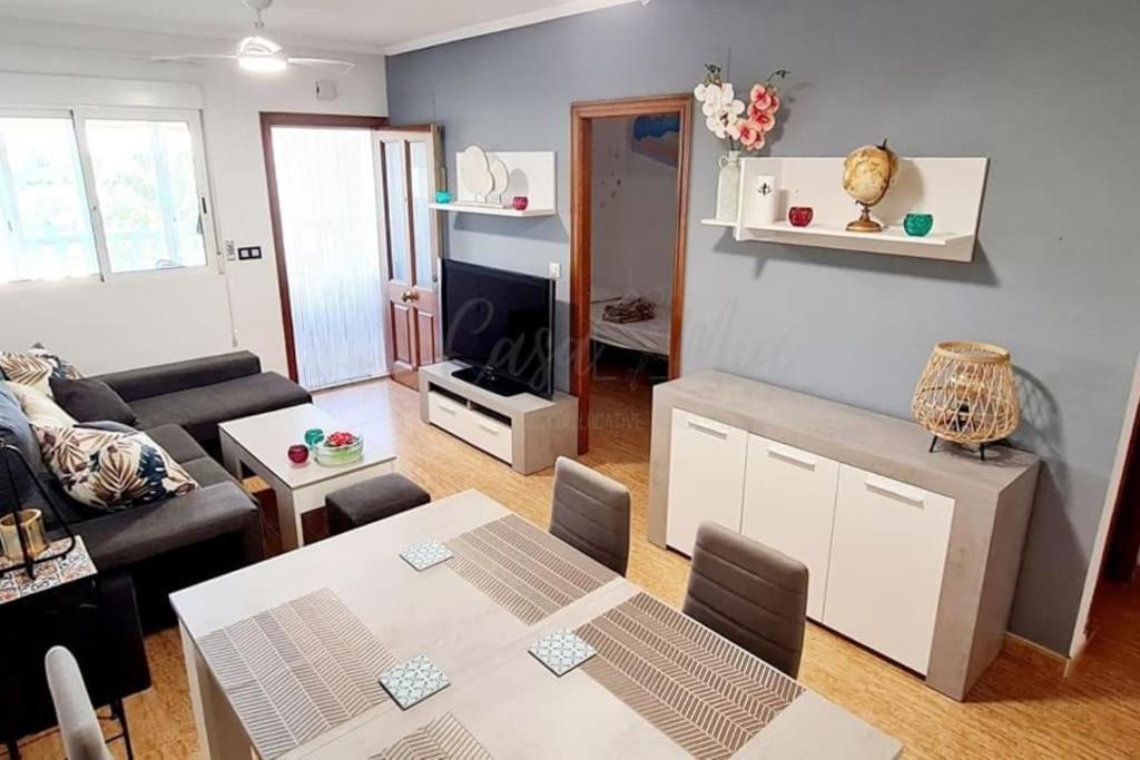 Agreable Appartement Avec Piscine Commune 圣佩德罗－德尔皮纳塔尔 外观 照片