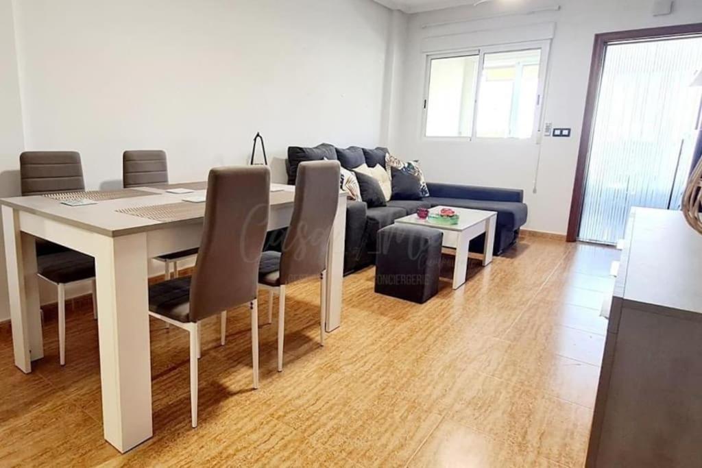 Agreable Appartement Avec Piscine Commune 圣佩德罗－德尔皮纳塔尔 外观 照片